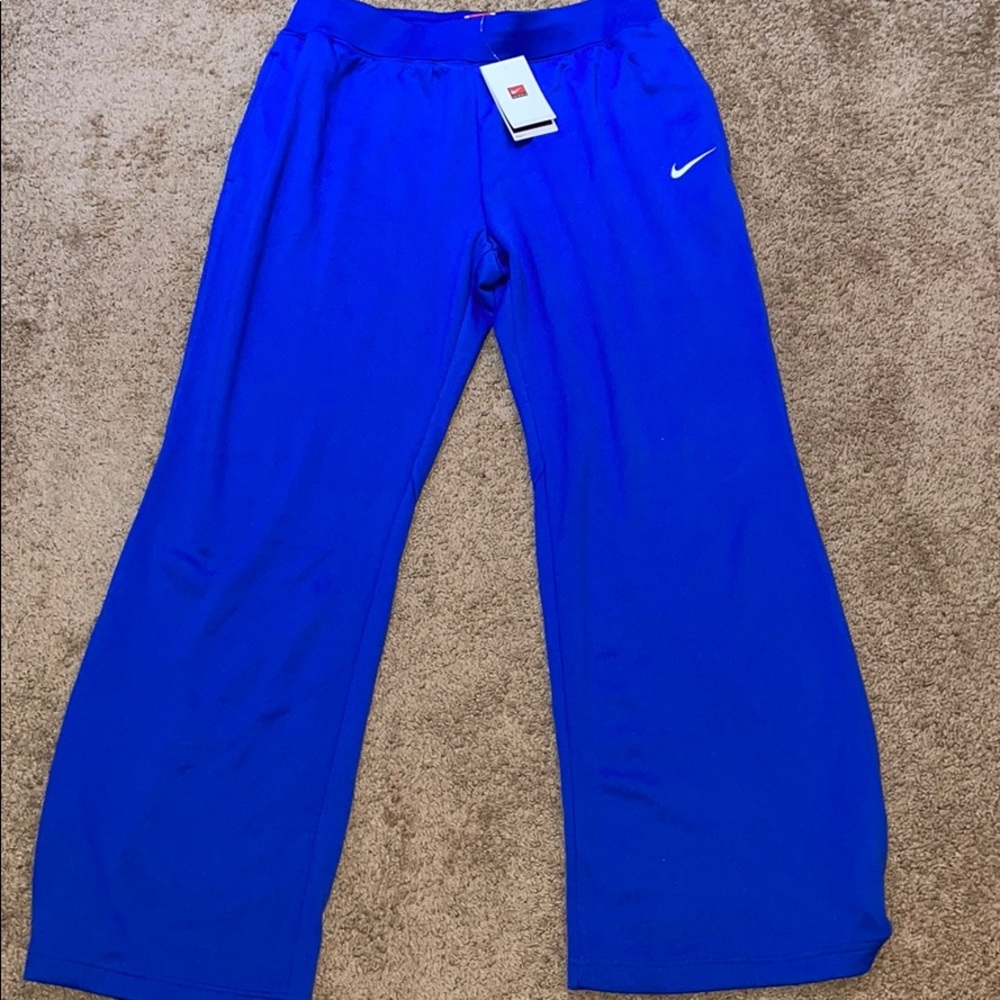 Nike pants - Picture 2 of 3